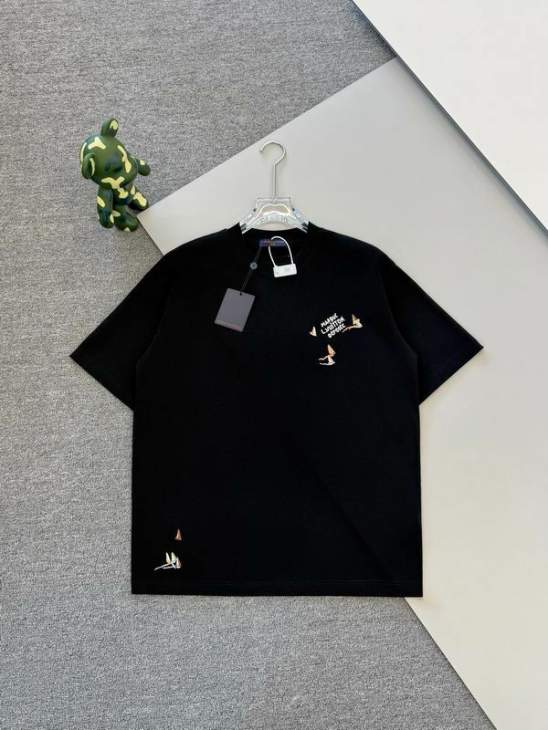 Picture of Louis Vuitton T Shirts Short _SKULVS-XLm6tx817257